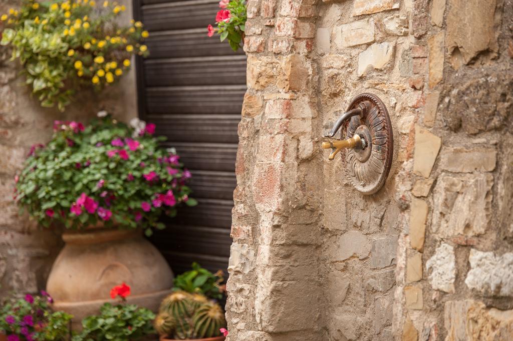 Palazzo Malaspina B&B San Donato in Poggio Buitenkant foto